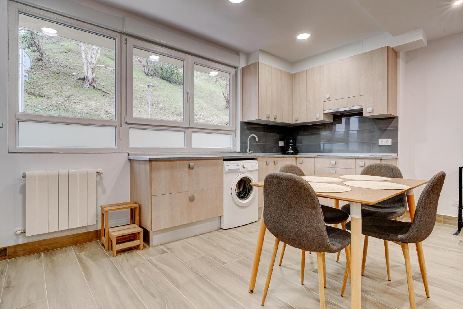 Larra By Sanse Holidays * San Sebastian